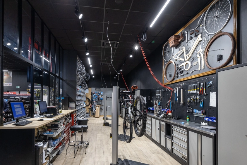Atelier entretien vélo et réparation cycles Mondovélo